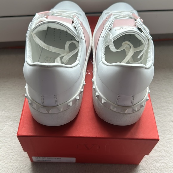 Valentino Garvani sneakers - Picture 5 of 7